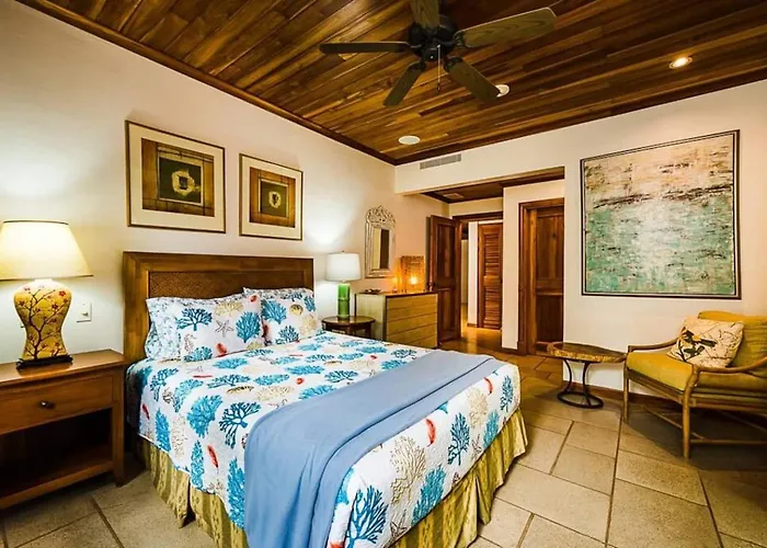 Apartahotel Sunset & Oceanview Terrace, Pool, And Grill Tamarindo